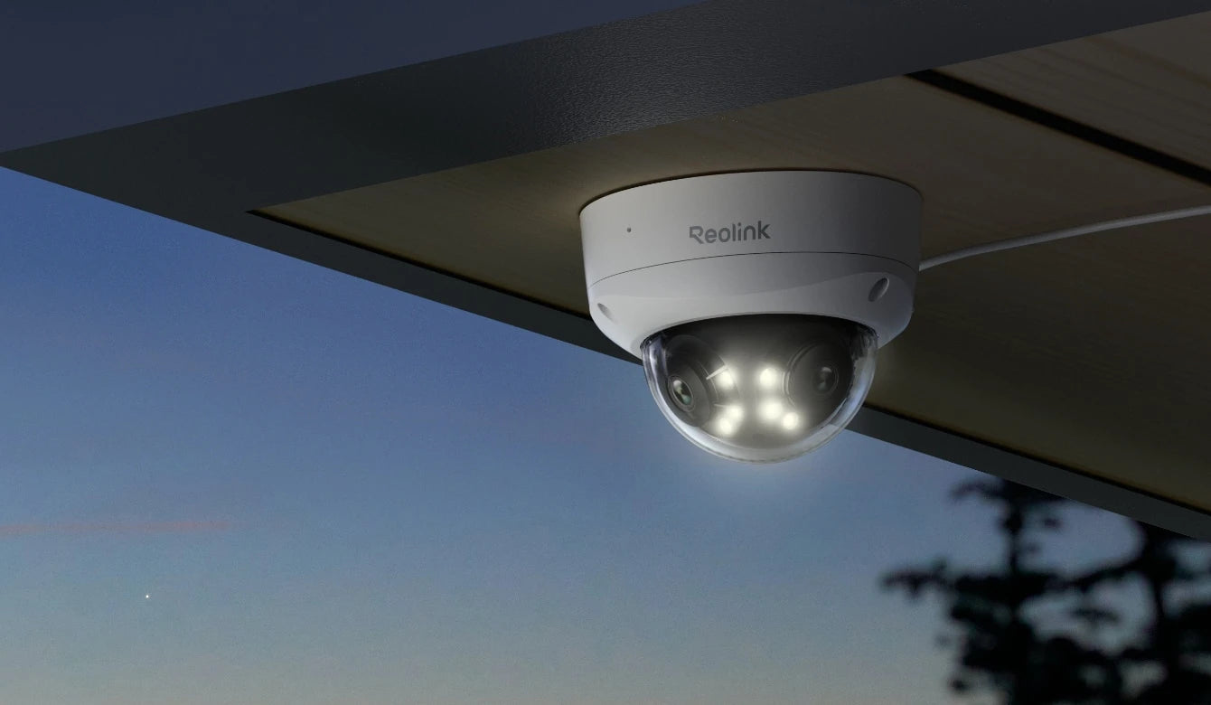 Reolink Duo 2V PoE
4K 8MP UHD IK10 Vandal-Proof PoE IP Camera with 180° Panoramic View hung on front porch emitting white light at night.