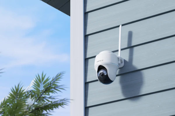 Reolink Go PT Ultra Smart 4K 8MP Wireless 4G LTE PT Battery Camera with Color Night Vision on external wall