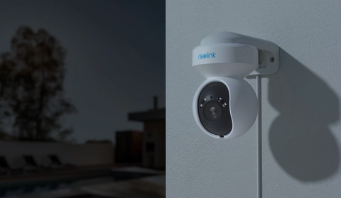Reolink E1 Outdoor Pro
4K 8MP Smart PTZ Wi-Fi 6 Camera with Auto Tracking on external wall at night time