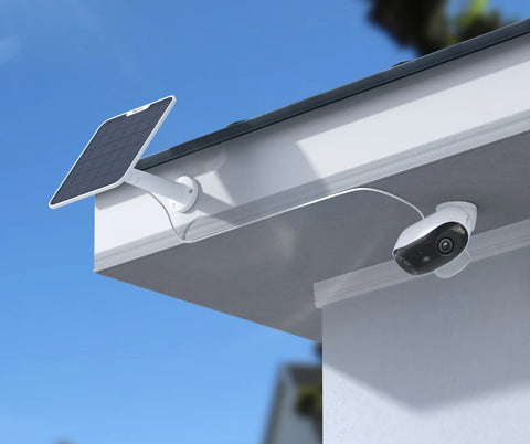 Reolink Argus 4 180° Blindspot-free. 4K Wi-Fi 6 Ready. mounted externally plugged into solar power for charging