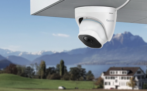 Reolink RLC-820A Smart 4K Ultra HD PoE Camera on outside front porch 