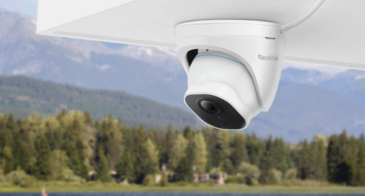 Reolink RLC-520A 5MP PoE IP Camera on ceiling