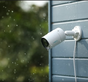 Reolink CX410 ColorX 2K 4MP PoE IP Camera with True Full-Color Night Vision weatherproofing test in the rain