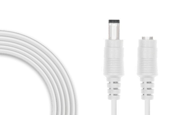 Reolink white 4.5M Power Extension cable end close